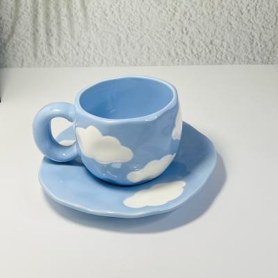 كوب بلون السماء