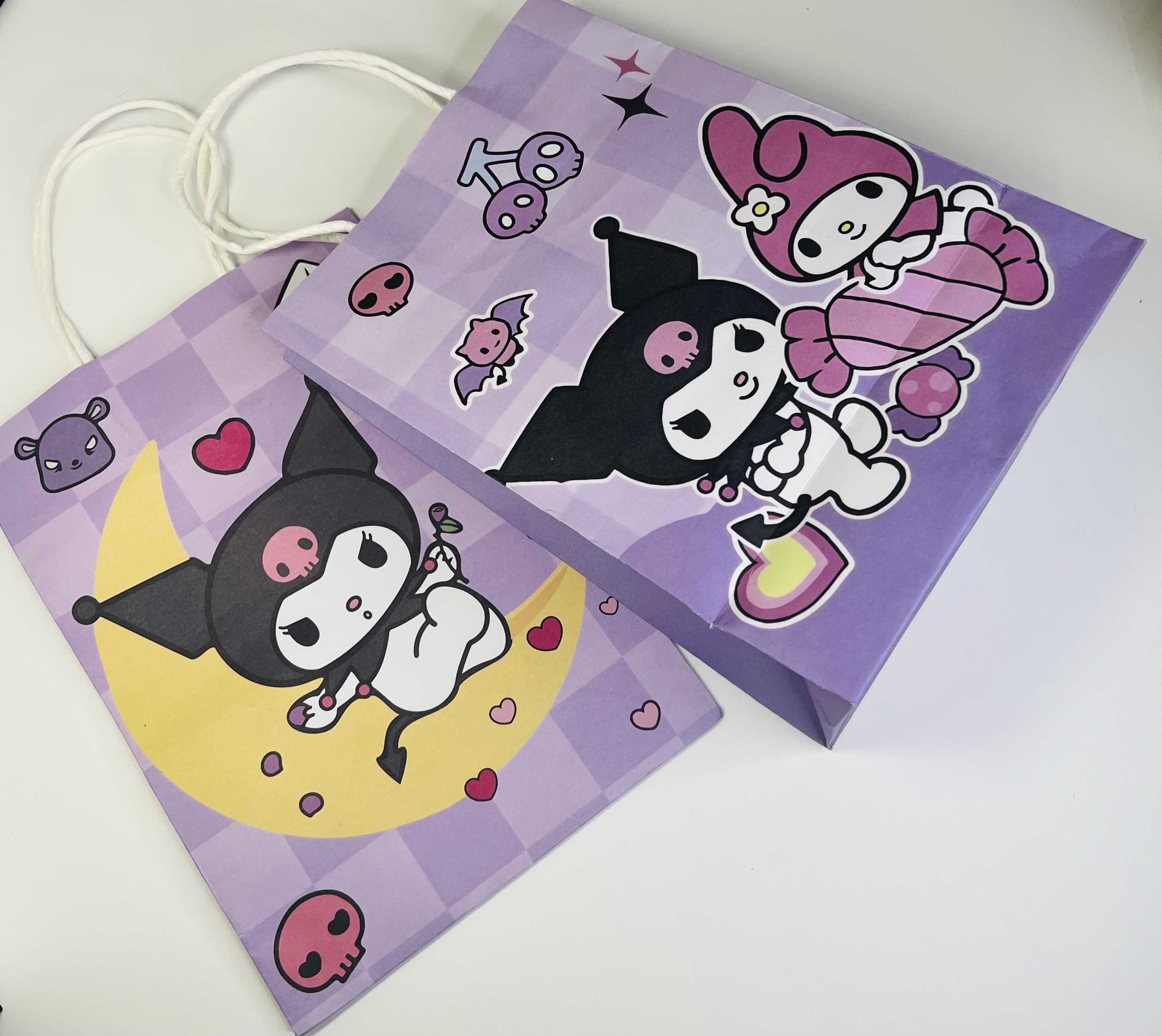 هدية للاطفال محبين كورومي 