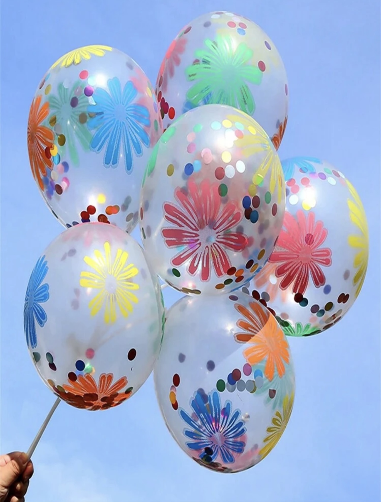 بلونات شفافة برسومات ملونة للاطفال