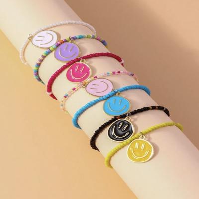  7 أساور من الخرز بوجه مبتسم 😊